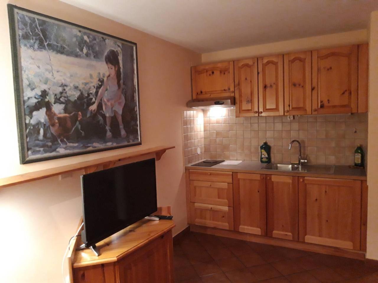 אפרטהוטל וילאבאסה Residenze Sonnenschein Casa Rossa מראה חיצוני תמונה