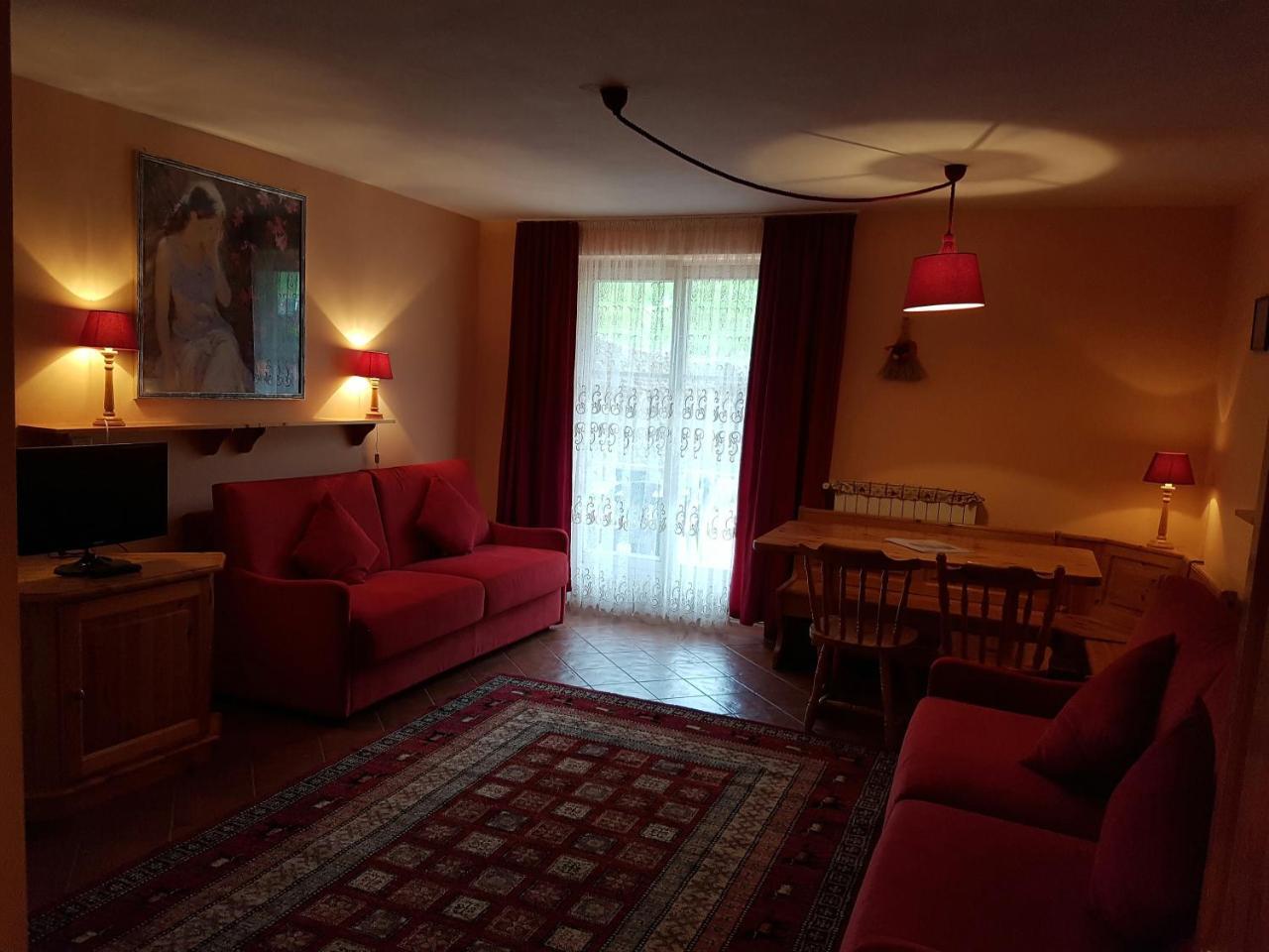 אפרטהוטל וילאבאסה Residenze Sonnenschein Casa Rossa מראה חיצוני תמונה