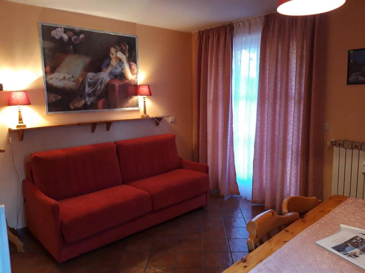 אפרטהוטל וילאבאסה Residenze Sonnenschein Casa Rossa מראה חיצוני תמונה
